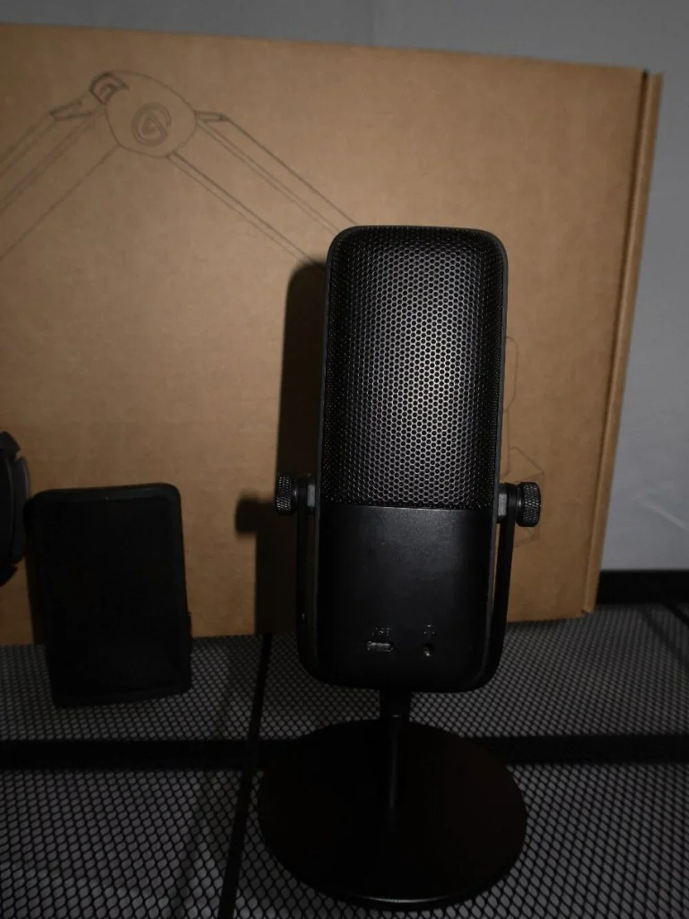 Elgato Wave 3 USB Microphone full kit (pop-screen, boom mic-arm, shock mount)